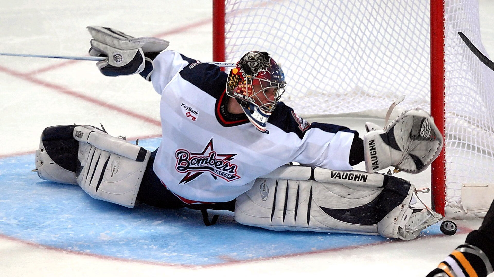 晋级下一阶段首场状态出色，篮网观众沸腾！，内马尔重返赛场上演精彩一战